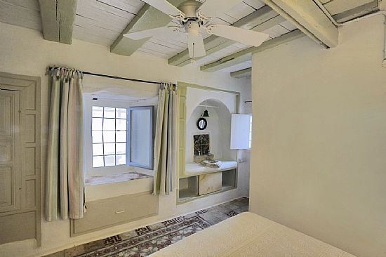 Mykonos Villas - Luxury Villa Myrtia